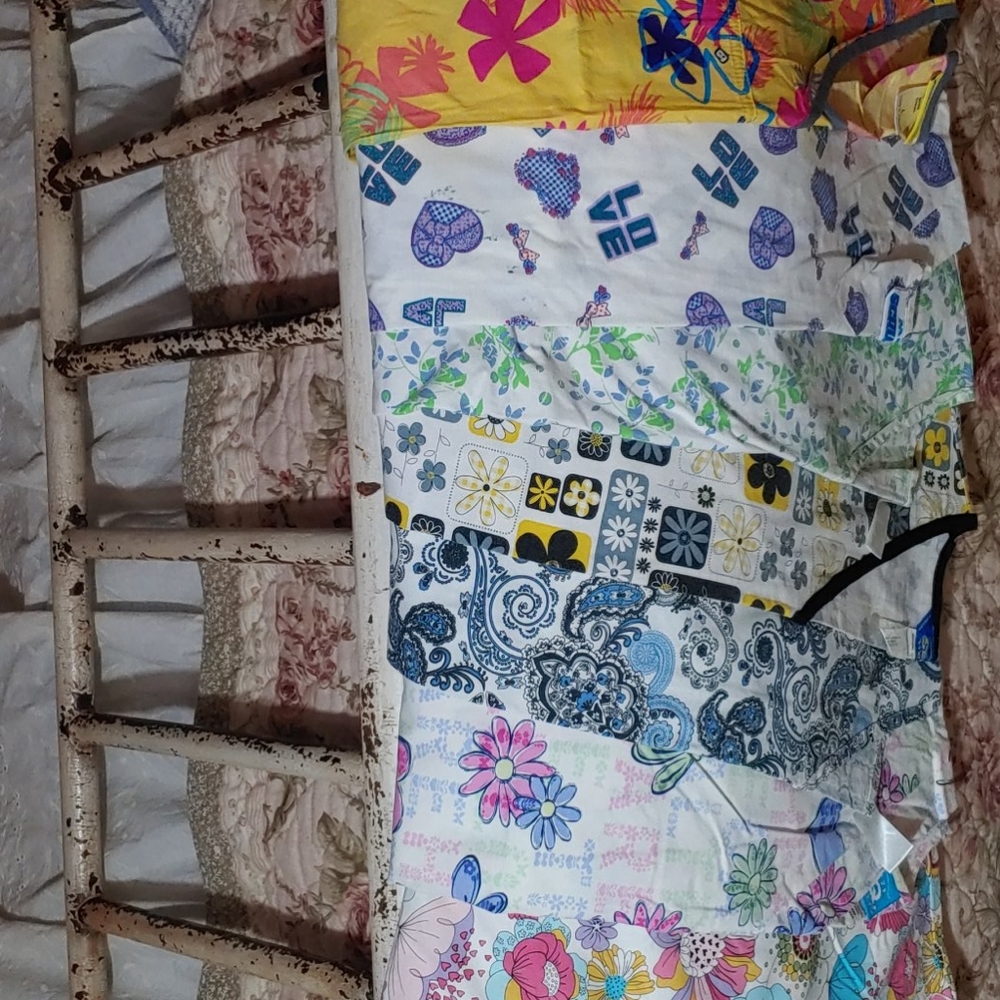SCRUB, SCRUB TOPS!! Lg
